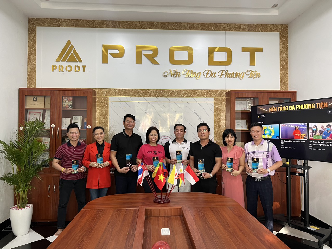 Signing a strategic cooperation agreement to attract business investment between VITIT Center and PRODT Digital Technology Joint Stock Company!